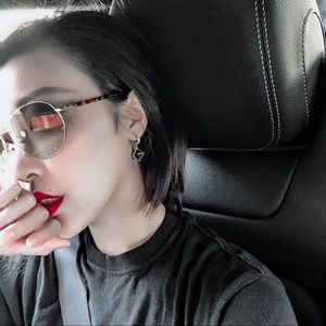 Meet your Posher, Xiaohui